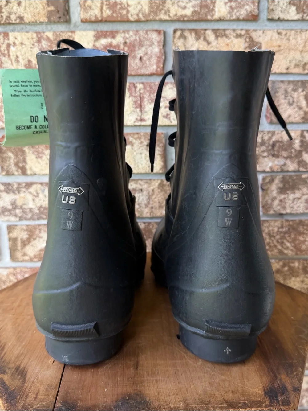 Men’s HOOD U.S. Military Rubber Boots Size 9W Extreme Cold Heavy Duty Excellent!
